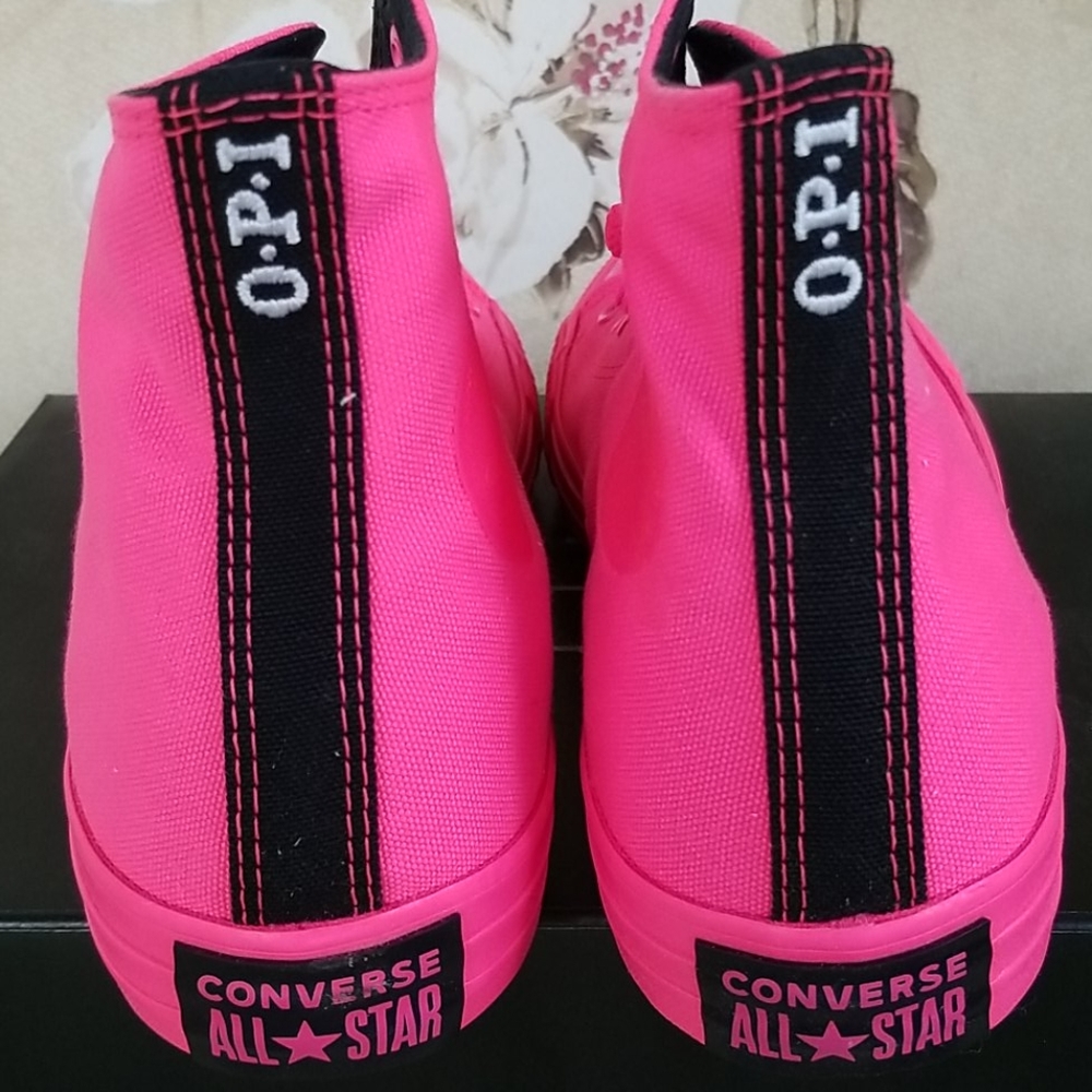 Converse OPI women's 8 Hyper Pink / black NWT